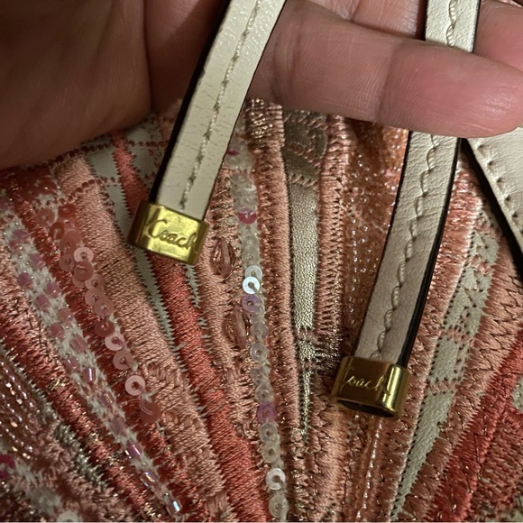 RARE NWOT COACH 19576 AUDREY MOTIF CANVAS
SEASHELL MEDIUM CINCHED TOTE - Picture 10 of 11